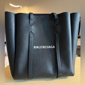 Balenciaga Medium Tote